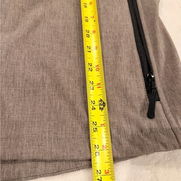 Women’s Cowgirl Legend lightweight Gray Zip-Up Jacket with Black Accents - Picture 8 of 12